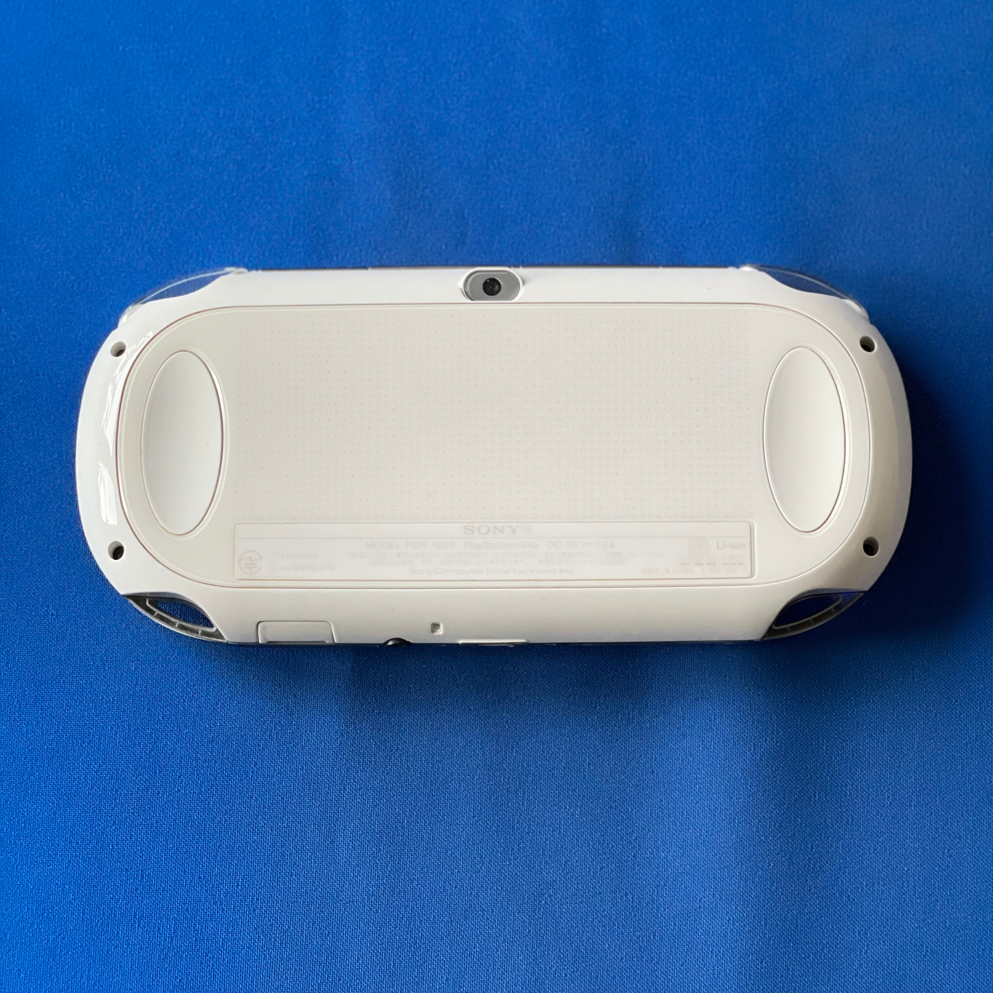 Sony PlayStation Vita 1000 (OLED) Crystal White s USB-C modem