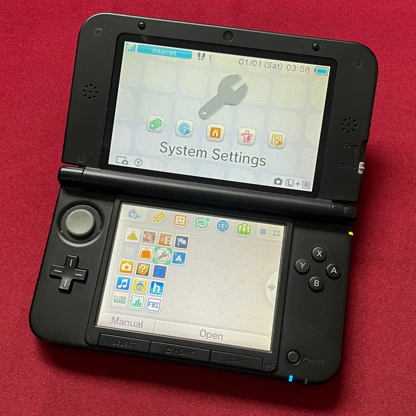 Nintendo 3DS LL (XL) Red/Black