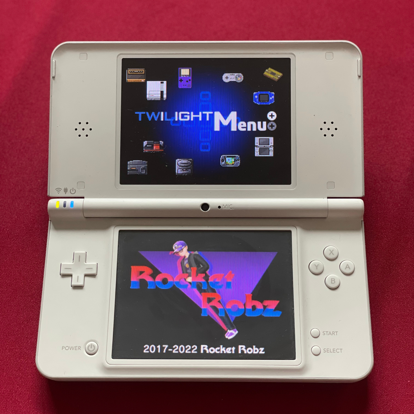 Nintendo DSi LL (XL) Natural White