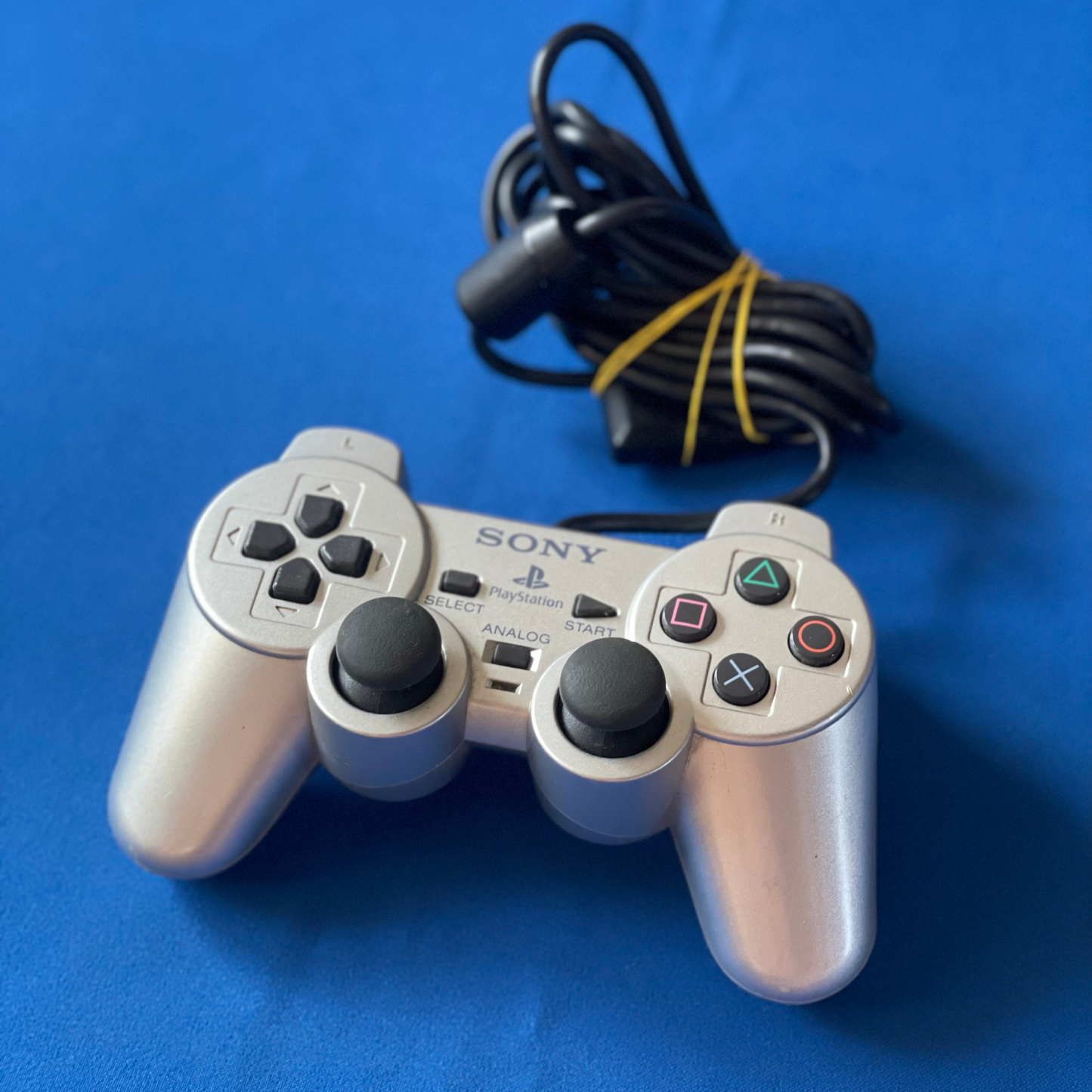 Sony Dualshock 2 Silver pro PS2
