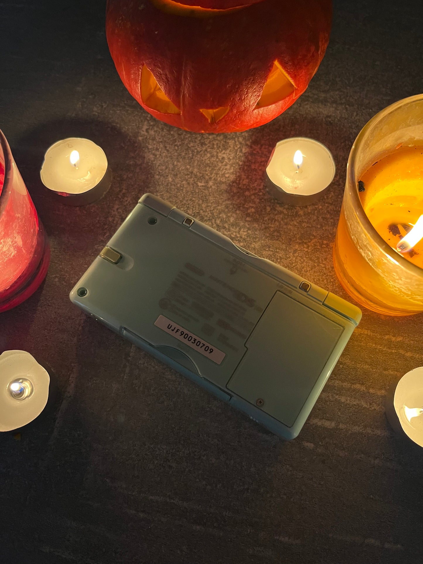 Nintendo DS Lite v "Děsivém stavu"