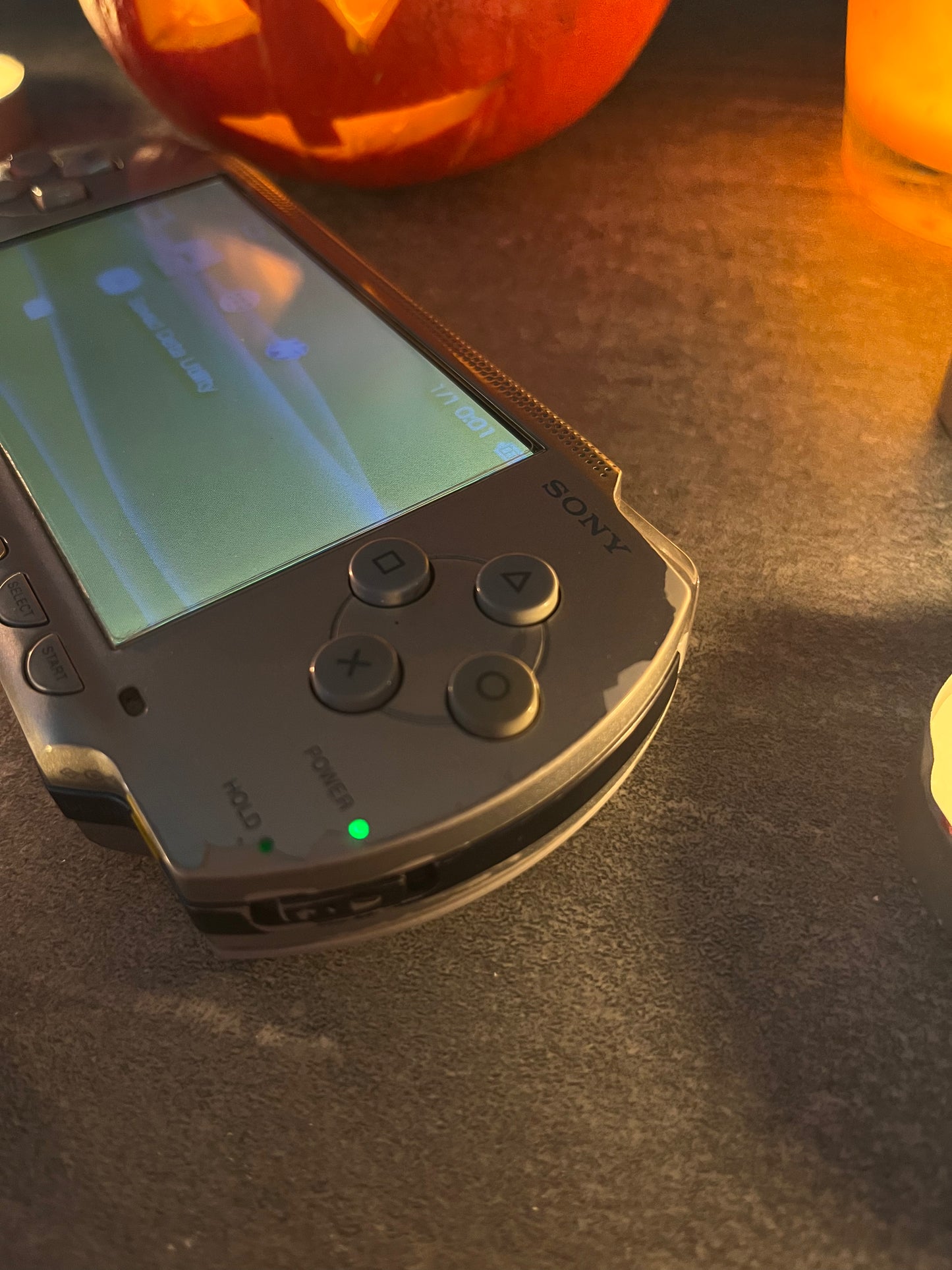 Sony PSP 1000 Silver "Děsivém stavu"