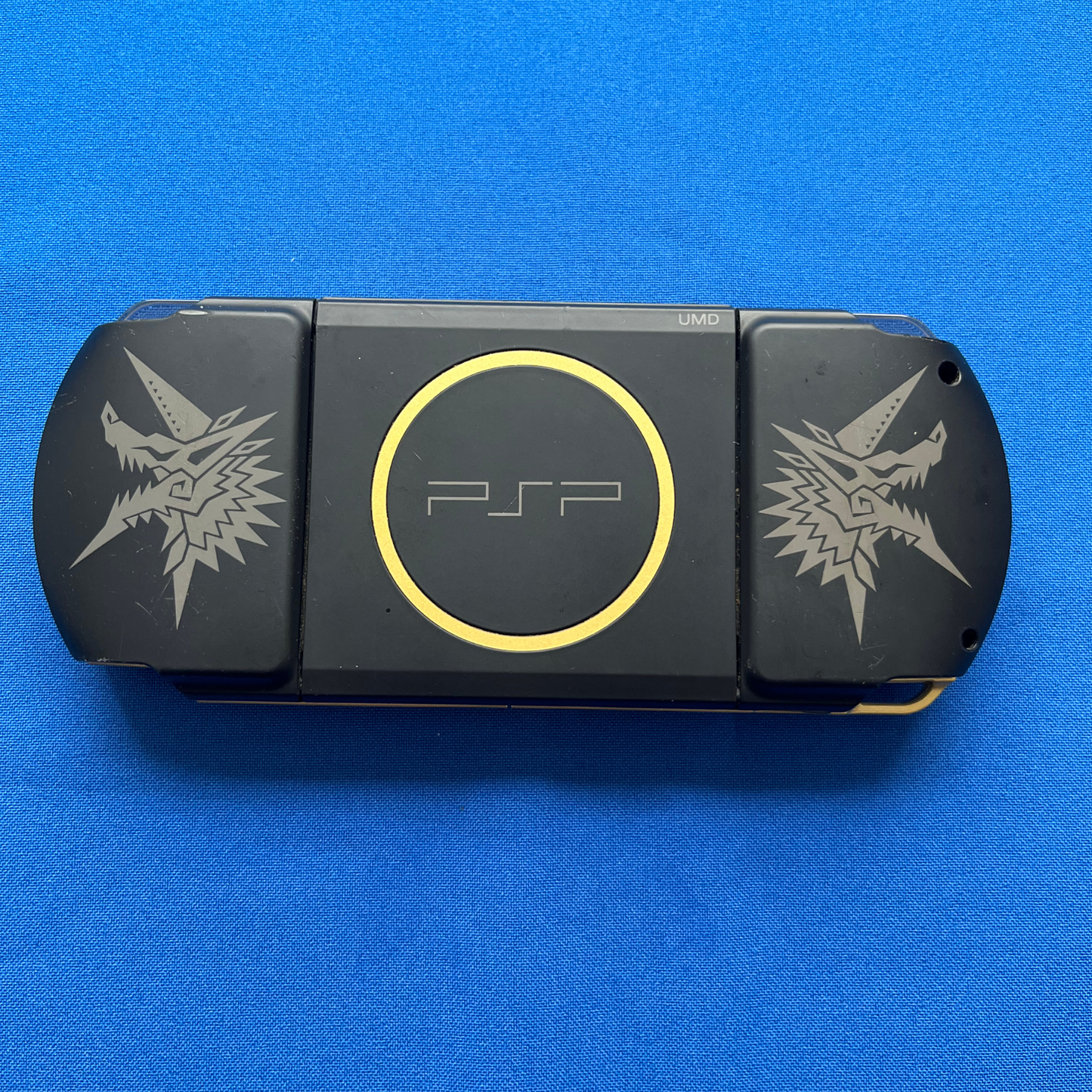 Sony PSP 3000 Monster Hunter Portable Black&Golden speciální edice
