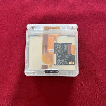 Nintendo Gameboy Advance SP s IPS displejem a USB-C modem