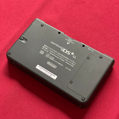 Nintendo DSi LL (XL) Green