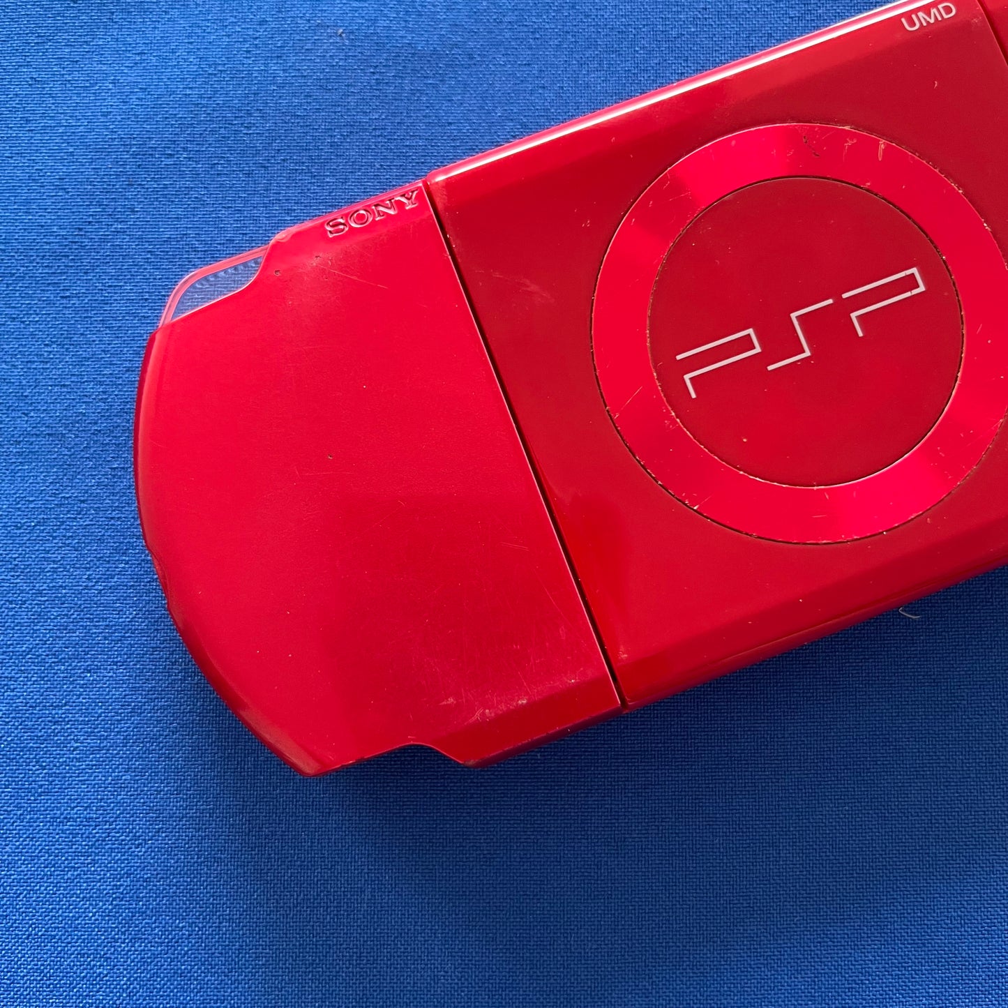 Sony PSP 2000 Radient Red