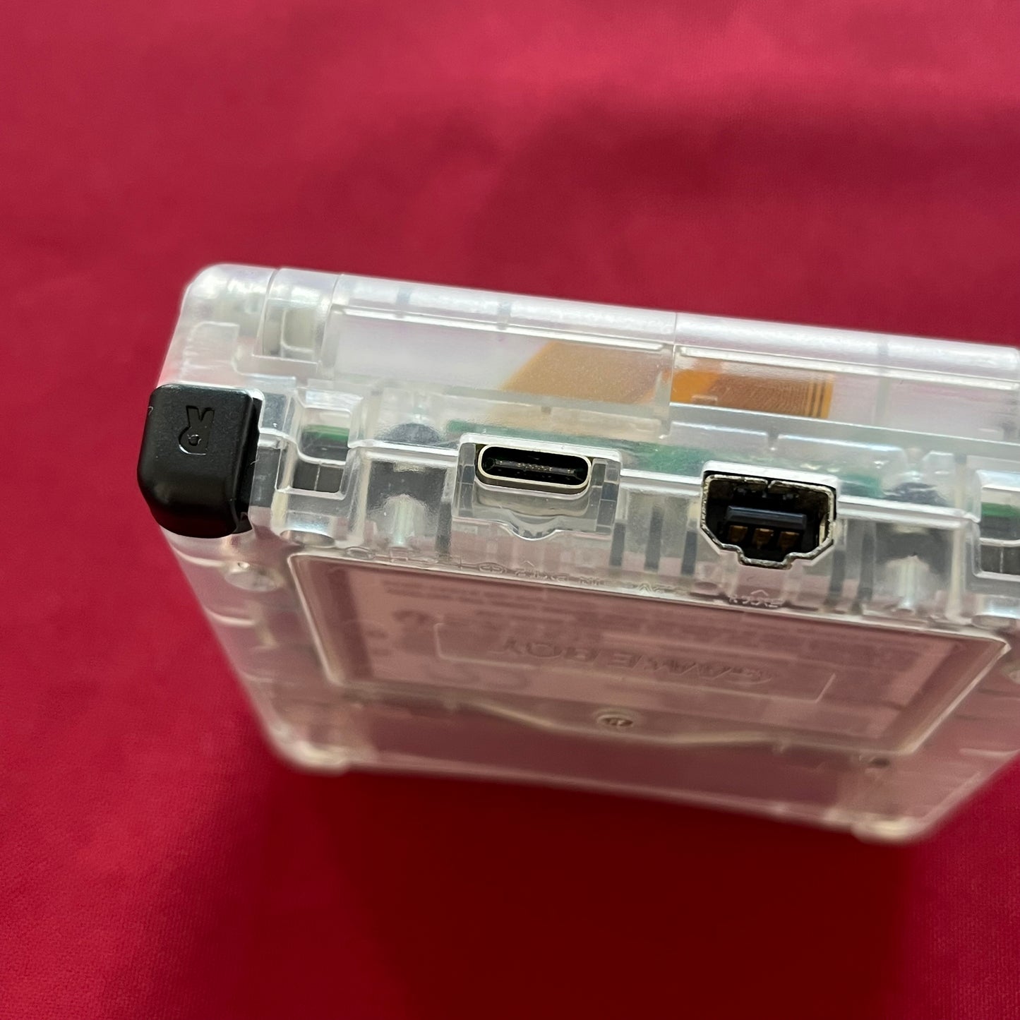 Nintendo Gameboy Advance SP s IPS displejem a USB-C modem