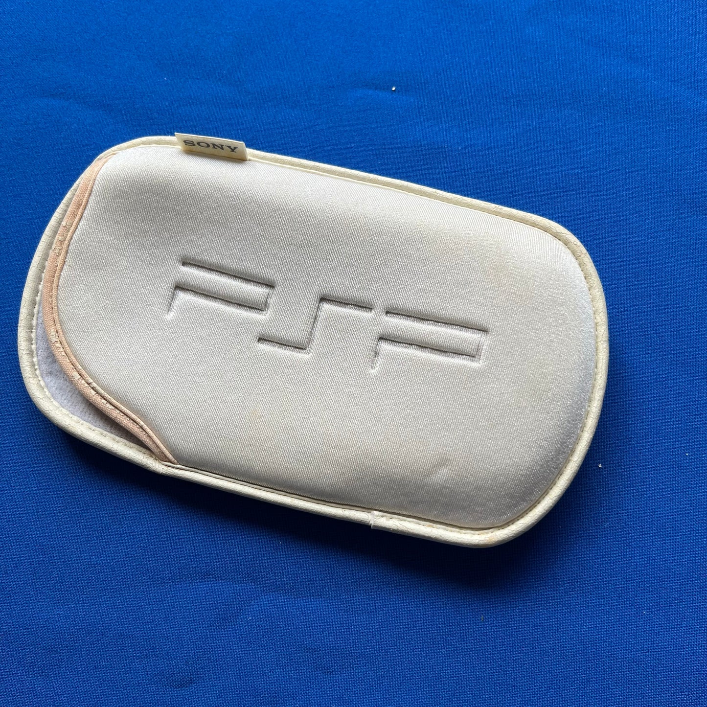 Obal pro Sony PSP Bílý
