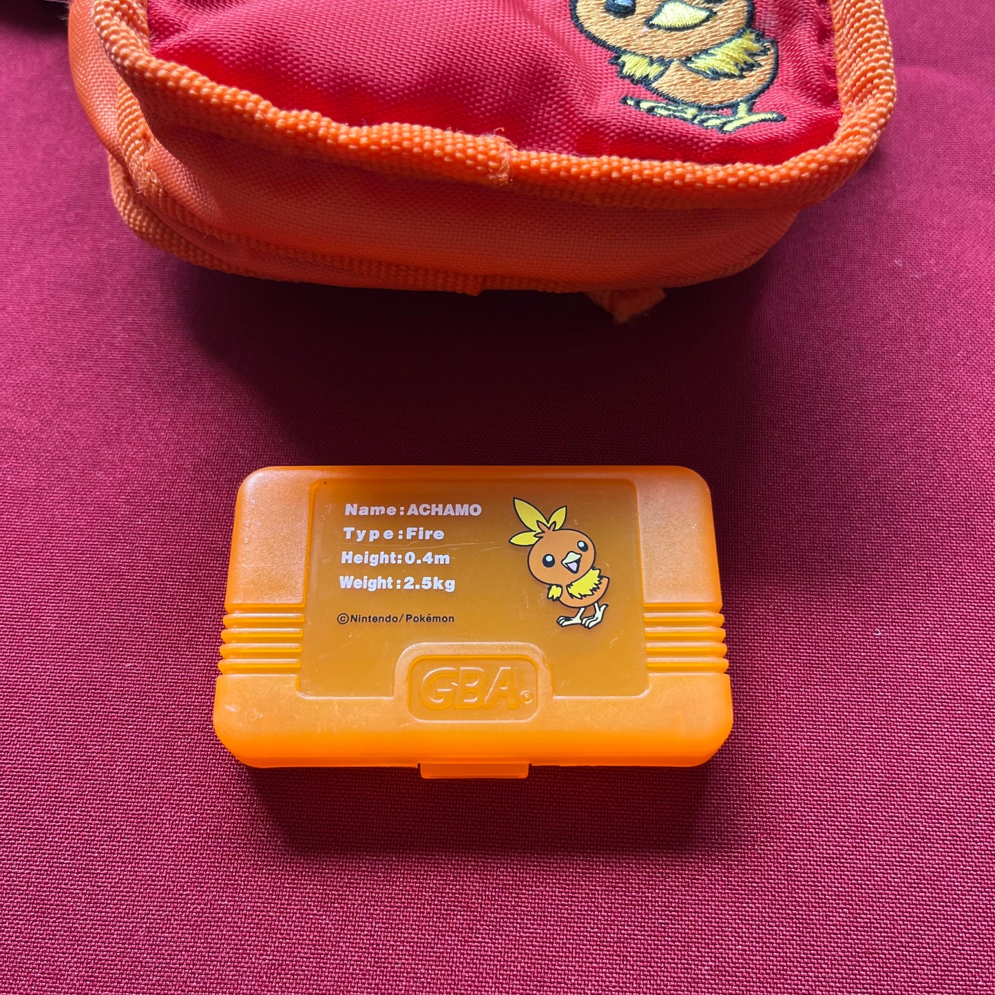 Oficiální Pokémon obal pro Gameboy Advance SP