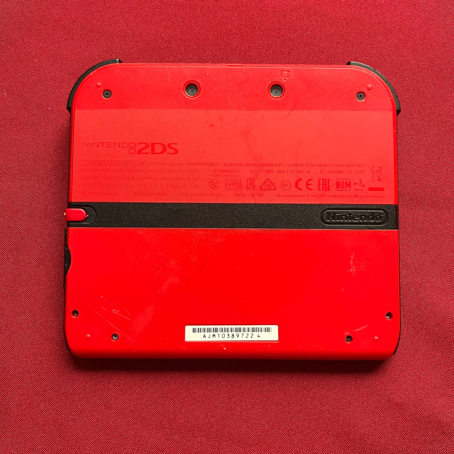 Nintendo 2DS Crimson Red
