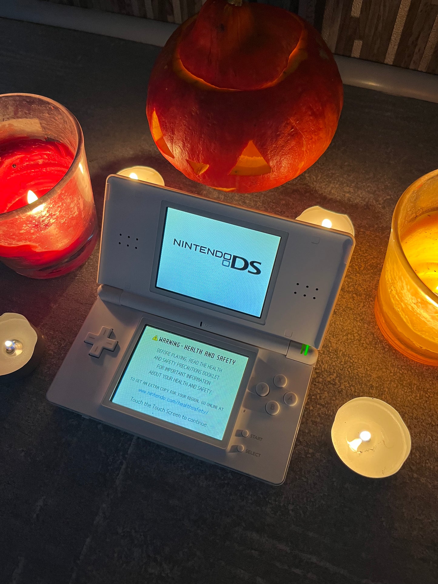 Nintendo DS Lite v "Děsivém stavu"