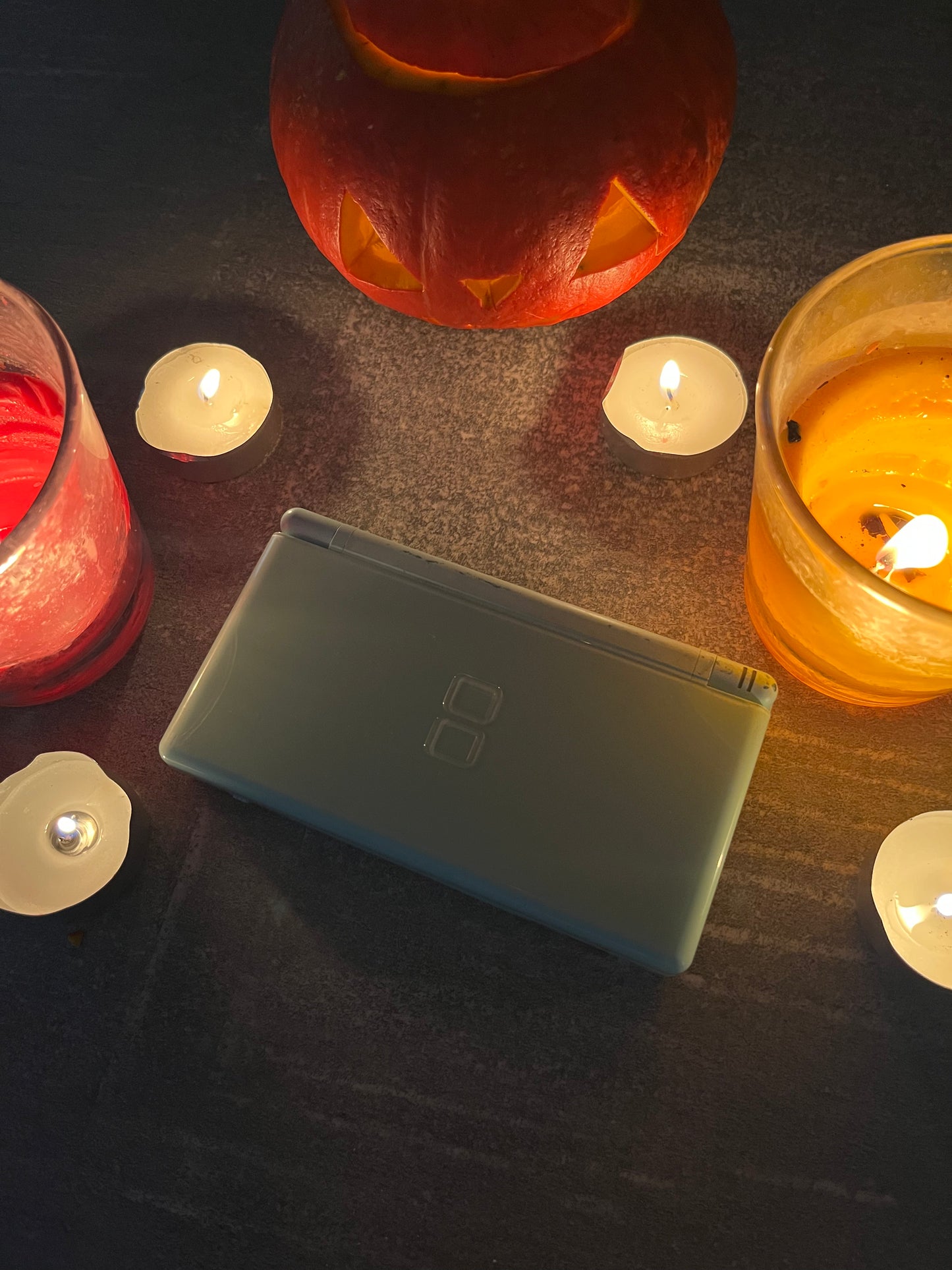 Nintendo DS Lite v "Děsivém stavu"